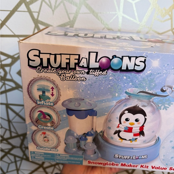 NIB StuffALoons Holiday Snowglobe Maker Kit Value Set (Polar Bear & Penguin) - Picture 2 of 5